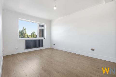 2 bedroom apartment to rent, Hutton Road, Shenfield, Brentwood CM15