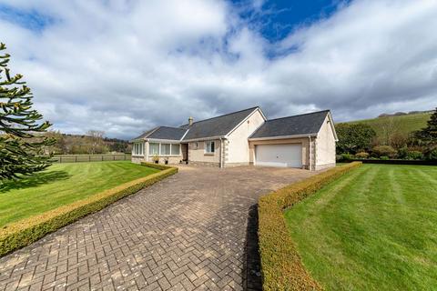 4 bedroom bungalow for sale, Finchlea, Carfraemill, Oxton