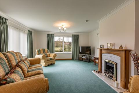 4 bedroom bungalow for sale, Finchlea, Carfraemill, Oxton