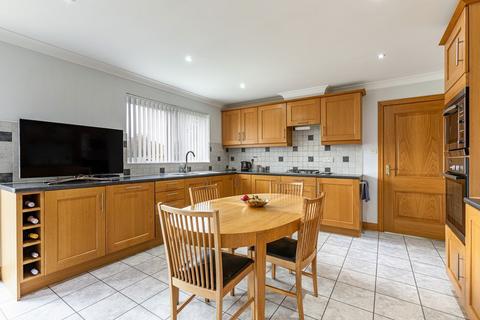 4 bedroom bungalow for sale, Finchlea, Carfraemill, Oxton