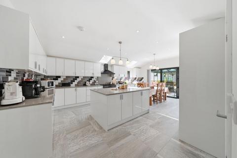 6 bedroom detached house for sale, Woodlands Avenue, Walsall, WS5 3LN