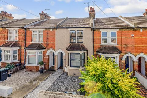 2 bedroom terraced house for sale, Portland Avenue, Gravesend DA12