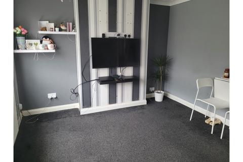 2 bedroom semi-detached house for sale, Heddington Way, Leicester, LE2