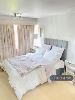 4 bedroom end of terrace house to rent, Cyprus Road, London, N3