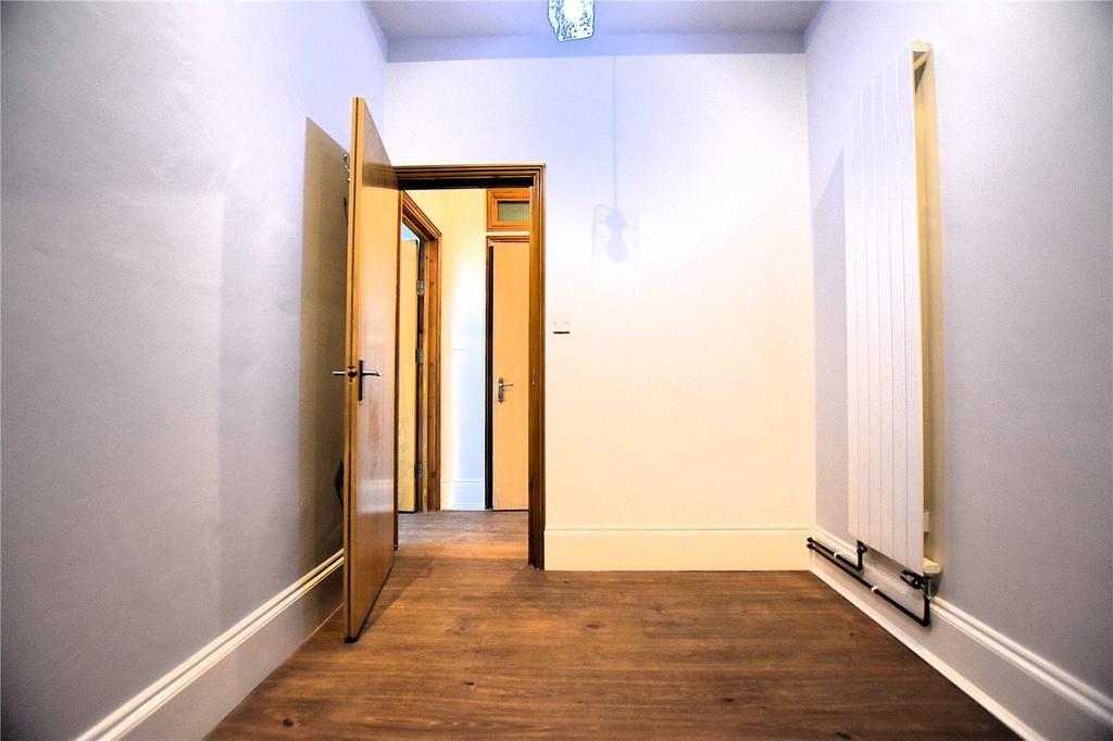 Apartment in Thornton Heath - View 5