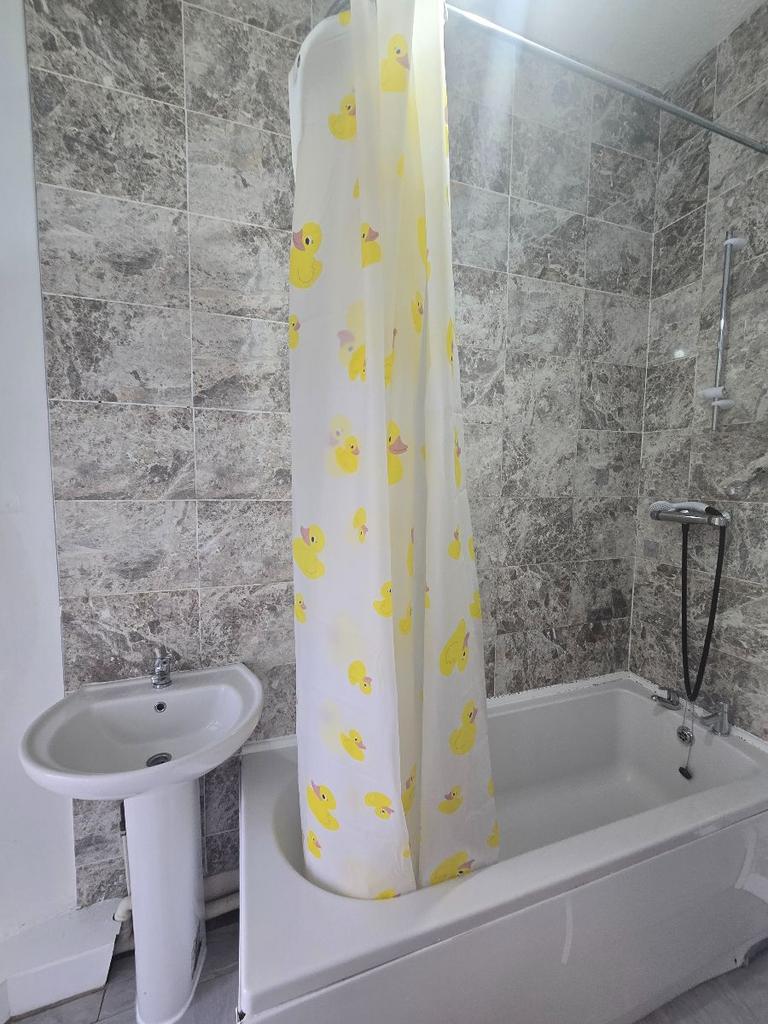 Apartment in Leicester - More