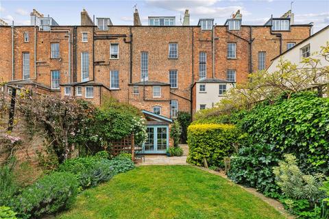 undefined, Brunswick Square, Gloucester, Gloucestershire, GL1