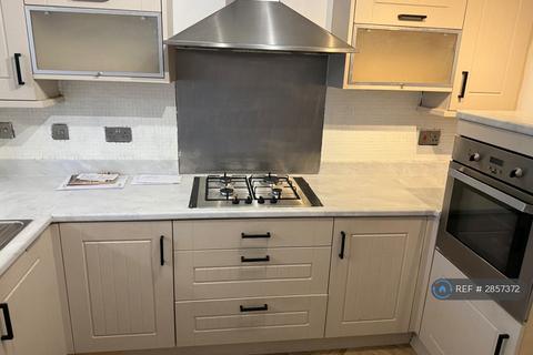 4 bed terraced house for rent in Plane Avenue, Wigan, WN5