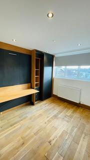 Studio to rent, Croydon CR0