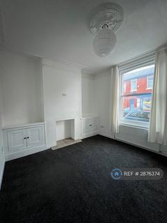3 bedroom end of terrace house to rent, Eldon Street, Ashton-On-Ribble, Preston, PR2