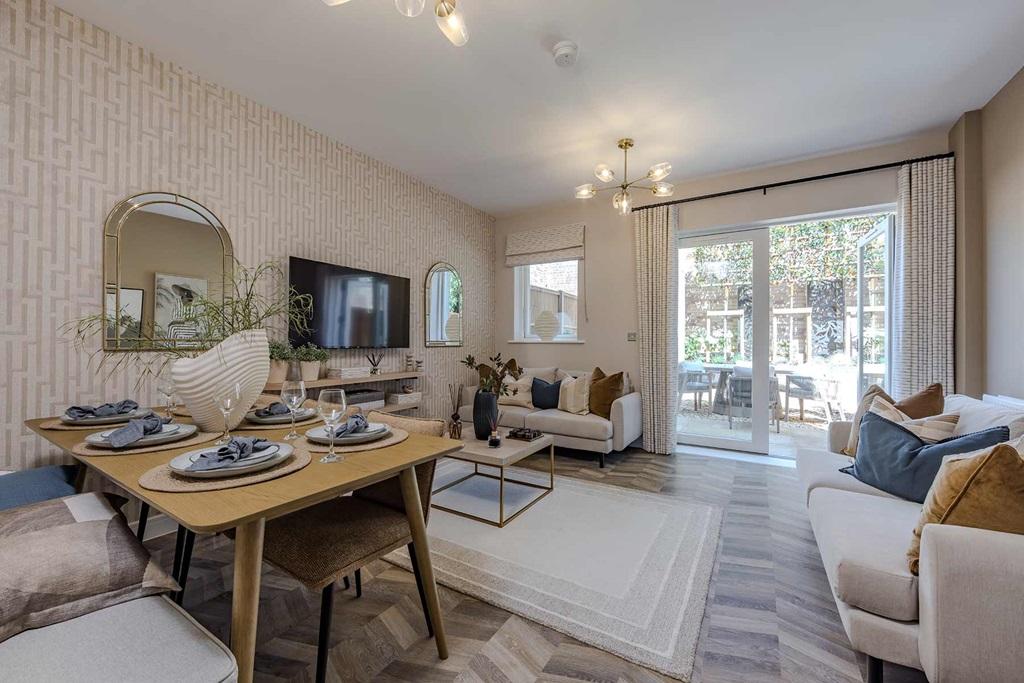 Lounge Dining Area