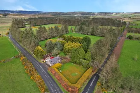 3 bedroom property with land for sale