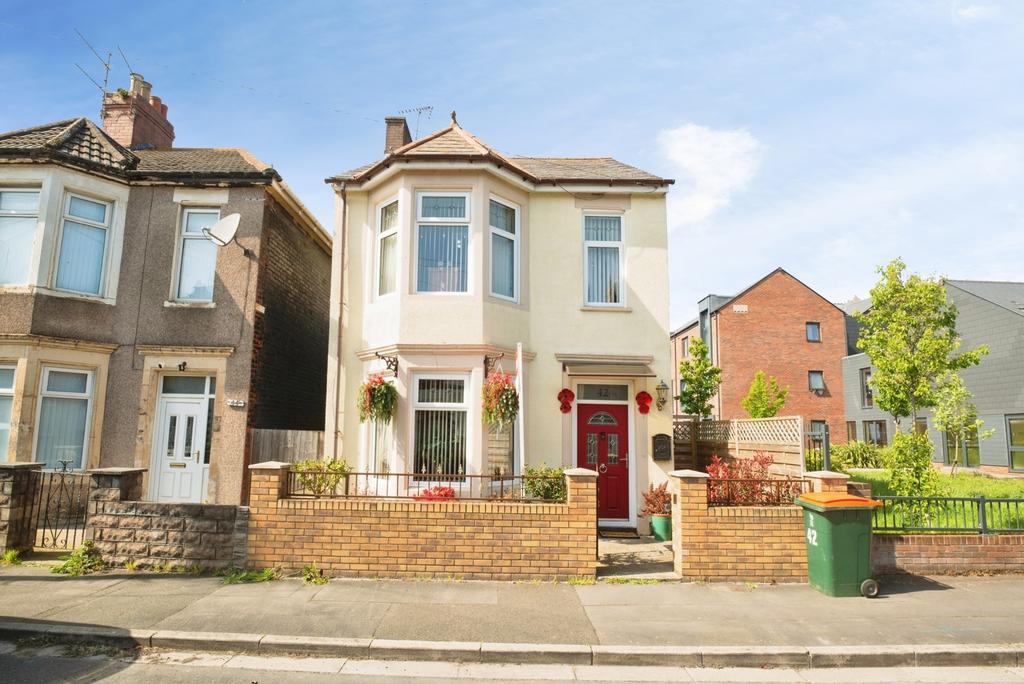 3 bedroom detached house for sale