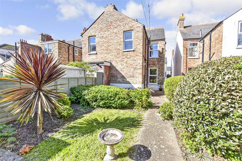 2 bedroom end of terrace house for sale, Cobden Road, Hythe CT21