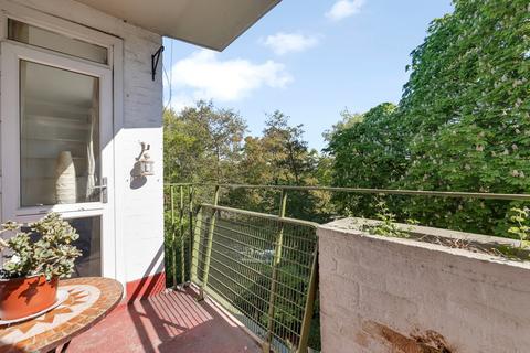 3 bedroom apartment for sale, Goodrich House, Sewardstone Road,, London, E2