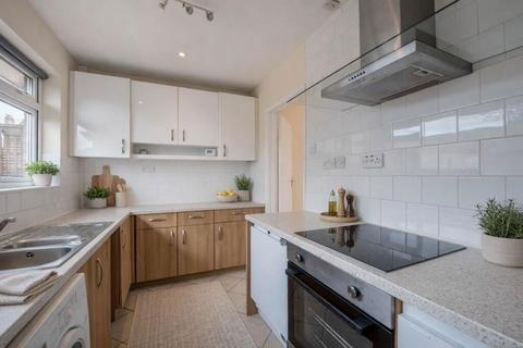 2 bedroom bungalow for sale, South Close, Rushden, Northamptonshire, NN10 0LQ
