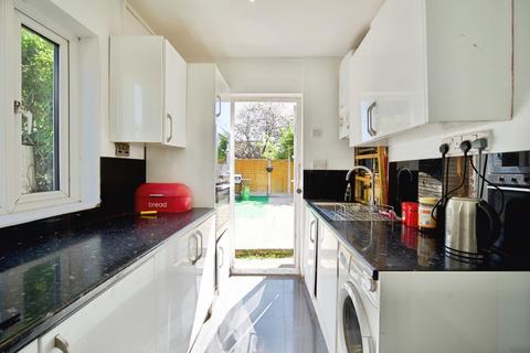 2 bedroom maisonette for sale, Eastern Avenue West, ROMFORD, Essex, RM6