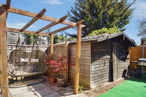 2 bedroom maisonette for sale, Eastern Avenue West, ROMFORD, Essex, RM6