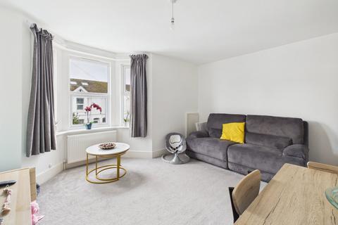 3 bedroom flat for sale, Becket Road, Worthing, BN14 7EU