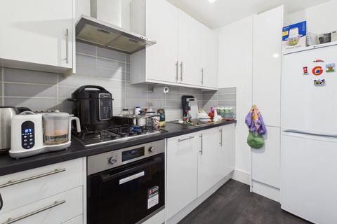 3 bedroom flat for sale, Becket Road, Worthing, BN14 7EU