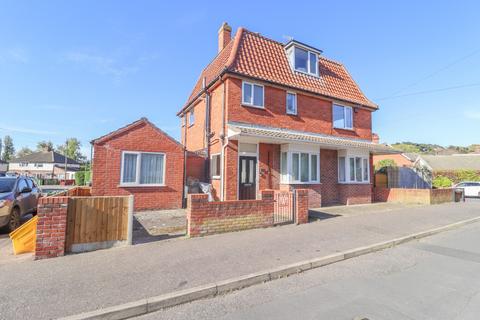 2 bedroom maisonette for sale, Rosebery Road, Cromer