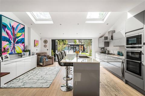 Acacia Road, London, W3