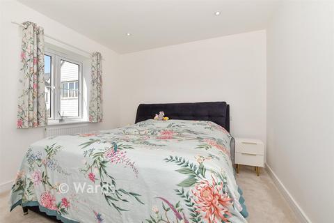 5 bedroom detached house for sale, Utah Road, Paddock Wood, Tonbridge, Kent