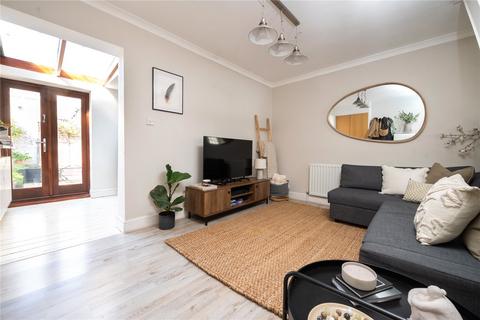 2 bedroom terraced house for sale, Warwick Road, Twickenham