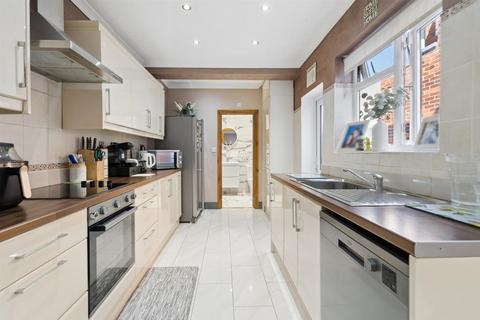 3 bedroom semi-detached house for sale, Blackamoor Lane, Maidenhead