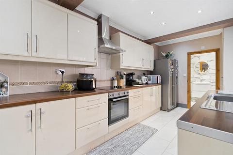 3 bedroom semi-detached house for sale, Blackamoor Lane, Maidenhead