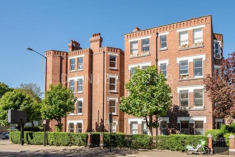 Hayes Court, Camberwell New Road, SE5