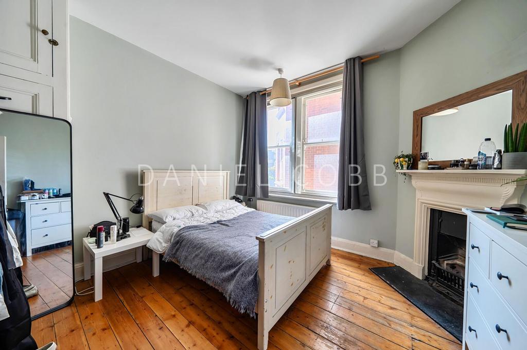 Bedroom, fireplace