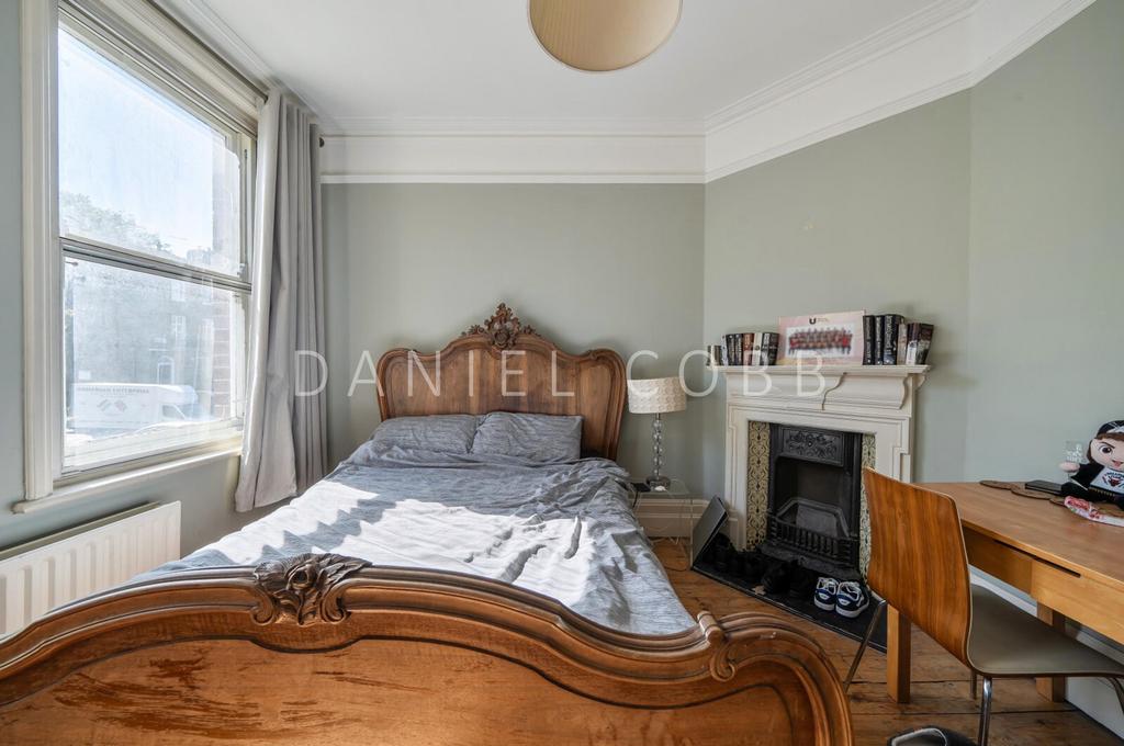 Bedroom, fireplace