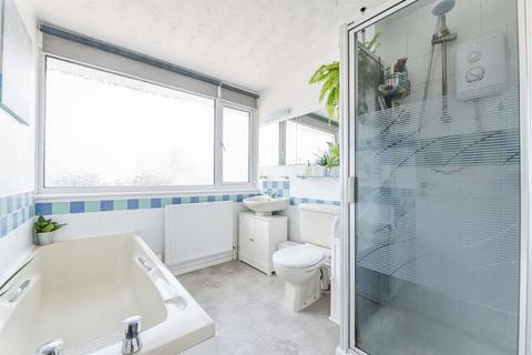 4 bedroom semi-detached house for sale, Whitchurch Avenue, Exeter