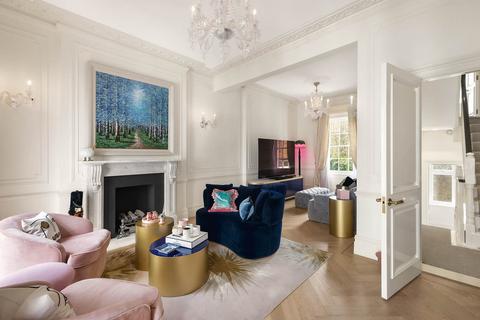 4 bedroom terraced house for sale, Ovington Gardens, Knighstbridge, SW3