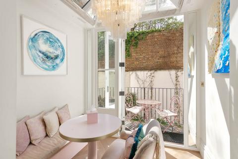 4 bedroom terraced house for sale, Ovington Gardens, Knighstbridge, SW3