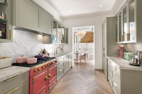 4 bedroom terraced house for sale, Ovington Gardens, Knighstbridge, SW3