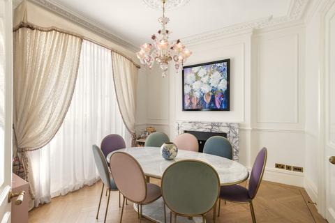 4 bedroom terraced house for sale, Ovington Gardens, Knighstbridge, SW3