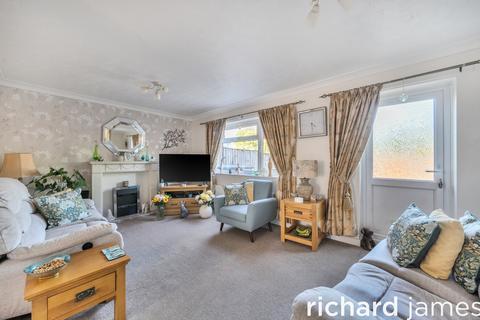 3 bedroom terraced house for sale, Brookdene, Haydon Wick, Swindon, SN25