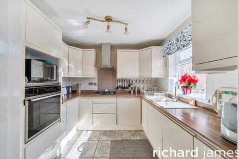 3 bedroom terraced house for sale, Brookdene, Haydon Wick, Swindon, SN25