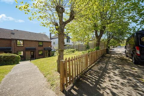 Ardent Close, London, SE25