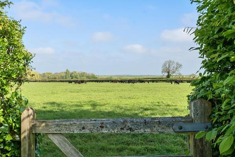 3 bedroom barn conversion for sale, Stanton St. Quintin,