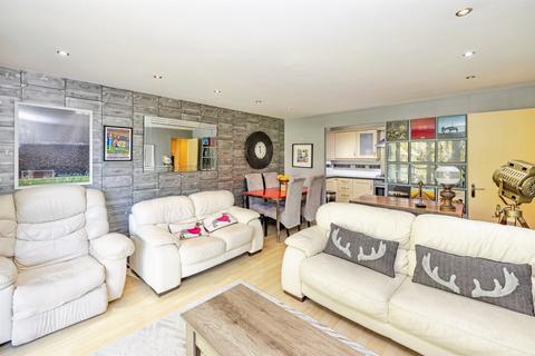 2 bedroom apartment for sale, Observer Drive, Watford