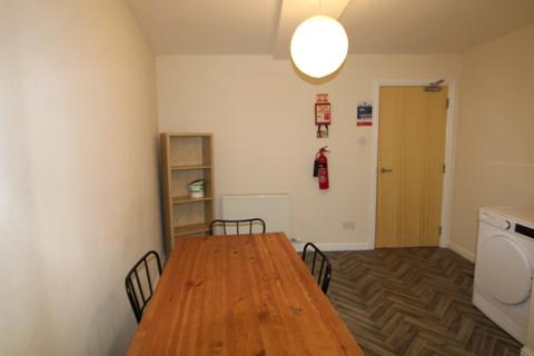 3 bedroom apartment to rent, Victoria Road, Dundee, DD1