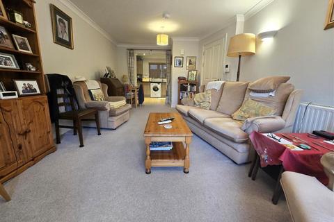 undefined, Malmesbury Road, Chippenham, SN15
