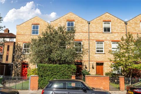 4 bedroom terraced house for sale, Pages Walk, London, SE1