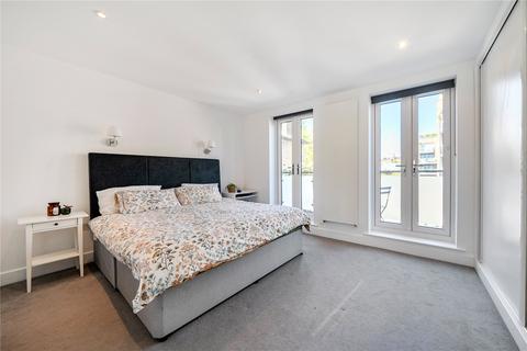 4 bedroom terraced house for sale, Pages Walk, London, SE1