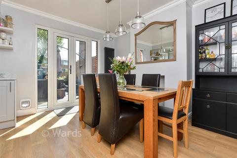 3 bedroom semi-detached house for sale, Drapers Avenue, Margate CT9