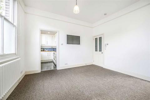 1 bedroom flat for sale, Loftus Road, London W12
