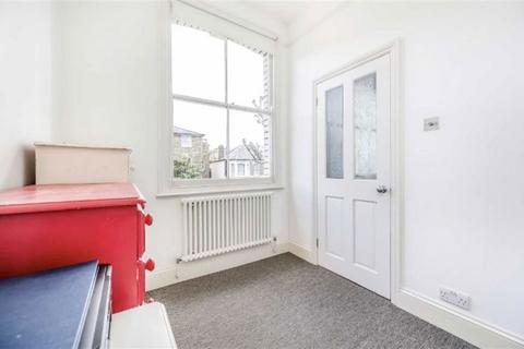 1 bedroom flat for sale, Loftus Road, London W12